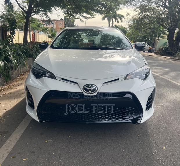 Toyota Corolla 2016 White