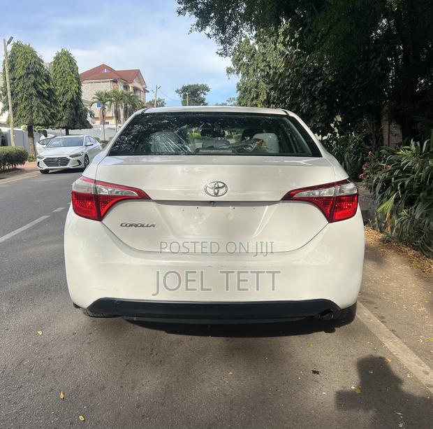 Toyota Corolla 2016 White