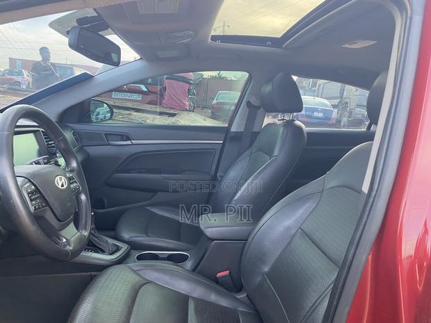 Hyundai Elantra 2016