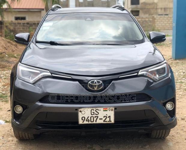 Toyota RAV4 Limited 4dr SUV AWD (2.5L 4cyl 6A) 2018 Gray