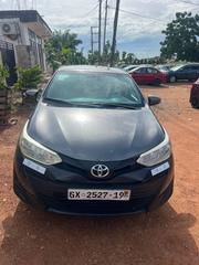 Toyota Yaris 2019 Gray for sale