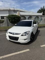 Hyundai i30 cw 1.6 2011 White for sale