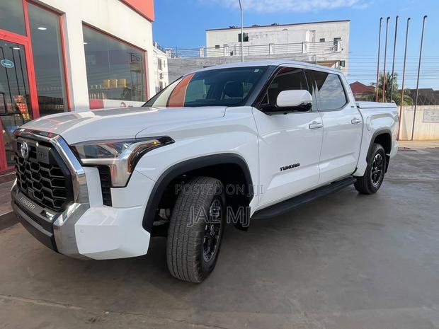 New Toyota Tundra 2022 White