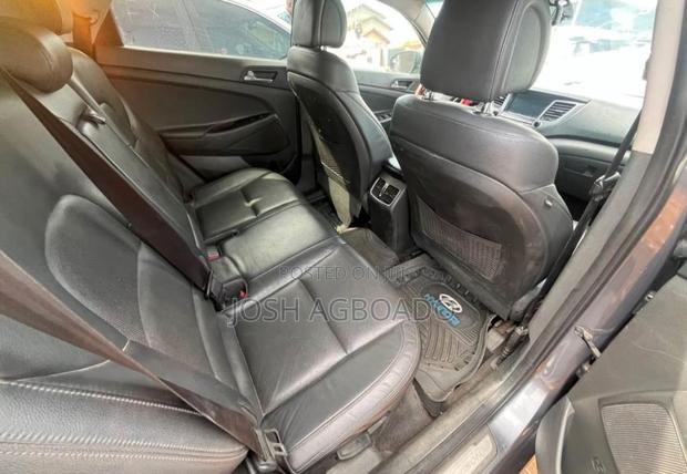Hyundai Tucson Sport AWD 2016 Gray