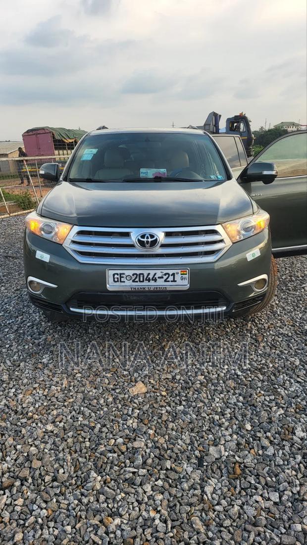 Toyota Highlander 2012 Green