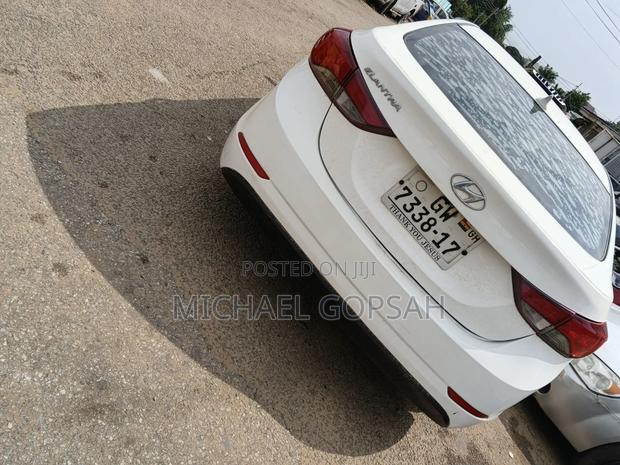 Hyundai Elantra Limited 4dr Sedan (1.8L 4cyl 6A) 2014 White