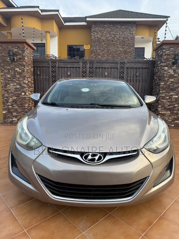 Hyundai Elantra SE 4dr Sedan (1.8L 4cyl 6A) 2014 Gray