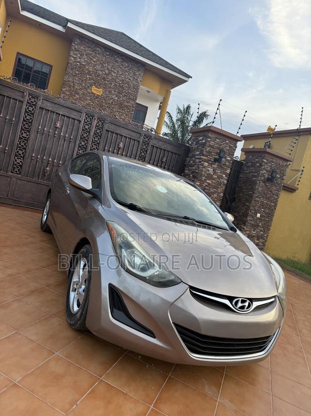 Hyundai Elantra SE 4dr Sedan (1.8L 4cyl 6A) 2014 Gray