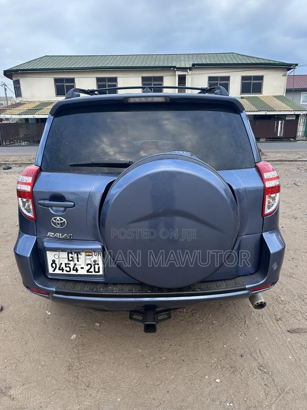 Toyota RAV4 2012 Blue