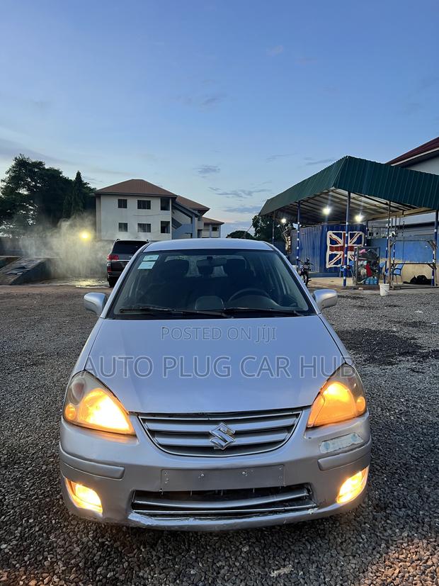 Suzuki Verona 2010 Gray