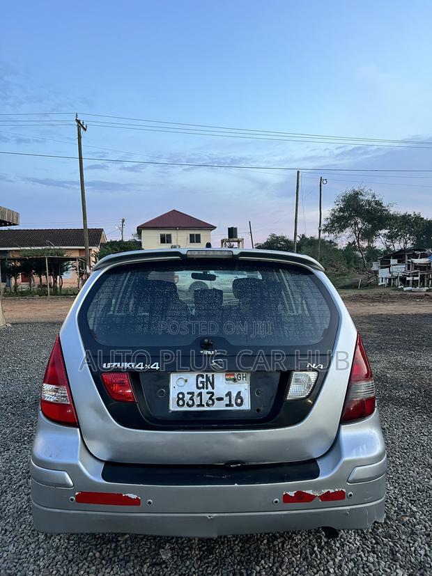 Suzuki Verona 2010 Gray