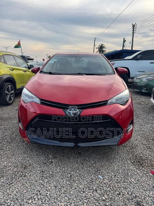 Toyota Corolla LE (1.8L 4cyl 2A) 2018 Red