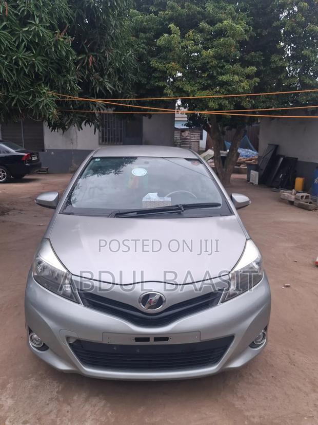 Toyota Vitz 2012 Gray