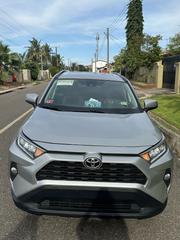 Toyota RAV4 XLE AWD 2019 Silver for sale