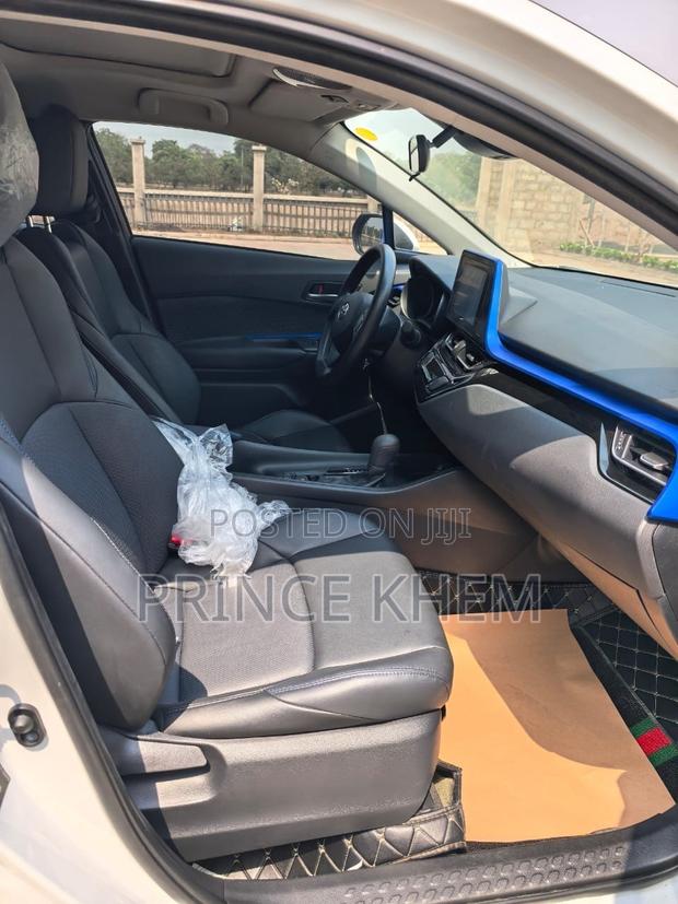 Toyota C-HR Limited 2022 White