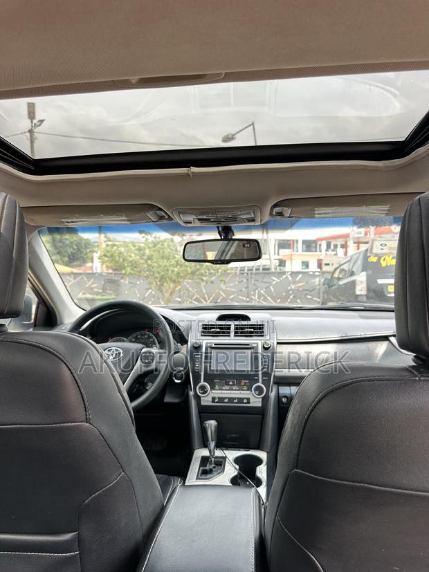 Toyota Camry SE Sport 4dr Sedan (2.5L 4cyl 6A) 2014 Silver