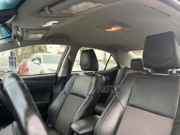 Toyota Corolla SE 4dr Sedan (1.8L 4cyl CVT) 2017 Red