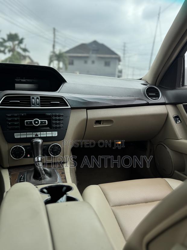 Mercedes-Benz C300 Luxury 4Matic Sedan AWD (3.5L 6cyl 7A) 2013 White
