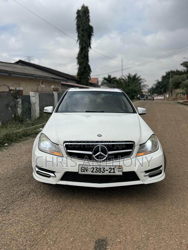 Mercedes-Benz C300 Luxury 4Matic Sedan AWD (3.5L 6cyl 7A) 2013 White