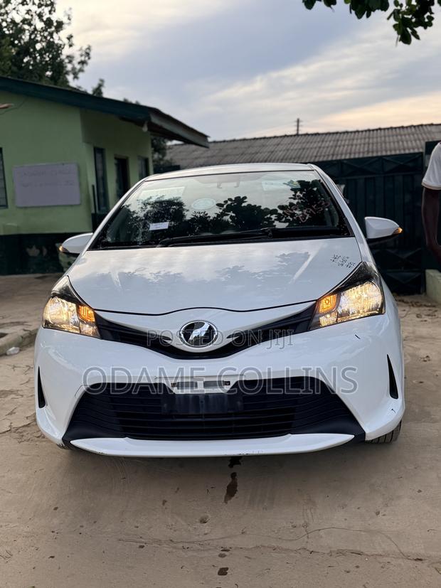 Toyota Vitz 1.3 FWD 5dr 2016 White