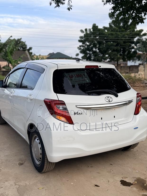 Toyota Vitz 1.3 FWD 5dr 2016 White