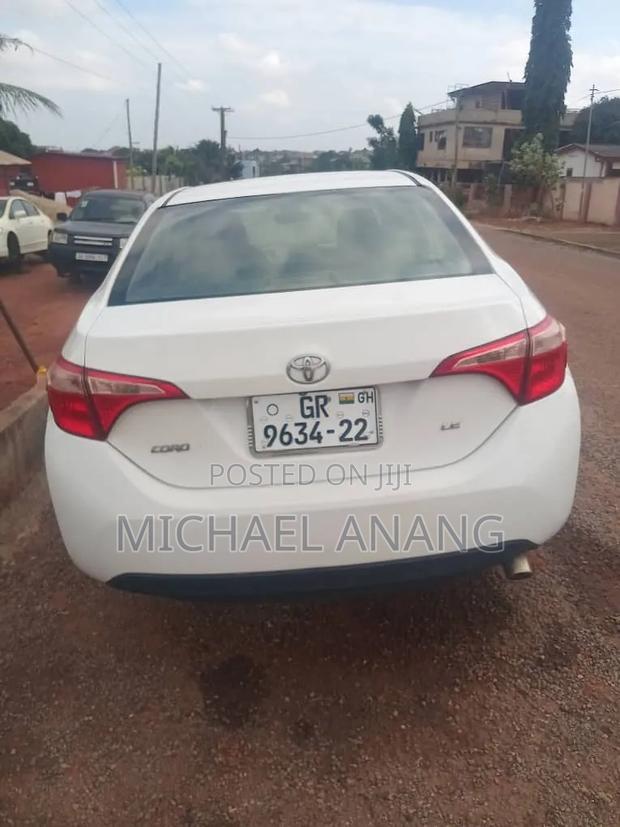 Toyota Corolla 2017 White