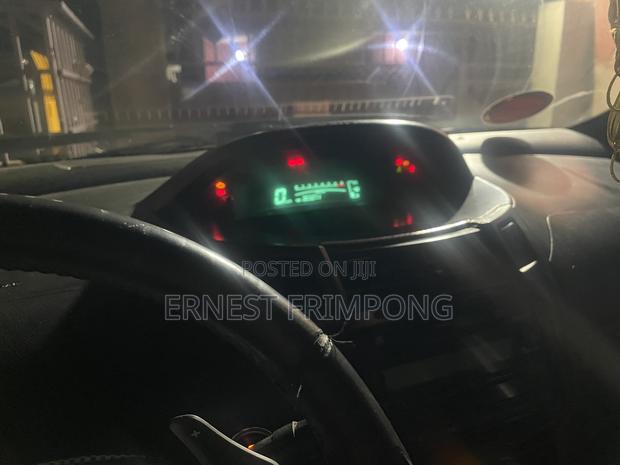 Toyota Vitz 1.5 FWD 3dr 2010 Gray
