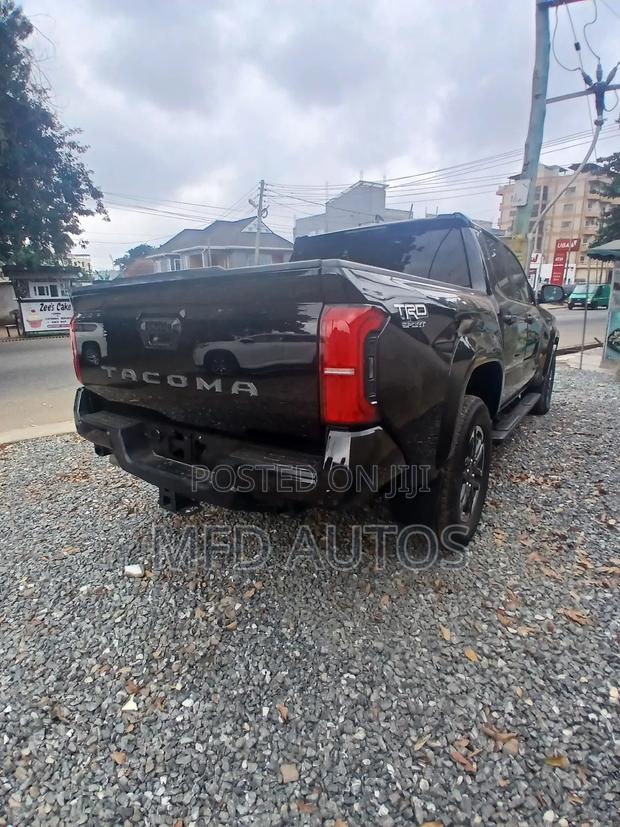 Toyota Tacoma 2020 Black