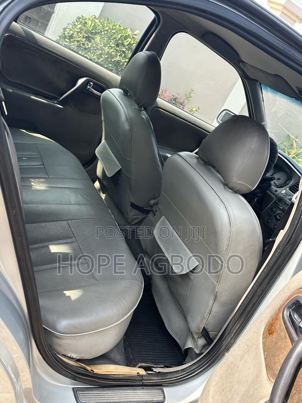 Nissan Primera 2009 Silver