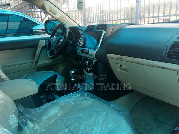 Toyota Land Cruiser Prado 2015 White