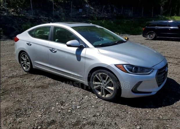 Hyundai Elantra Sport Sedan FWD (1.6L 4cyl 6M) 2017 Silver