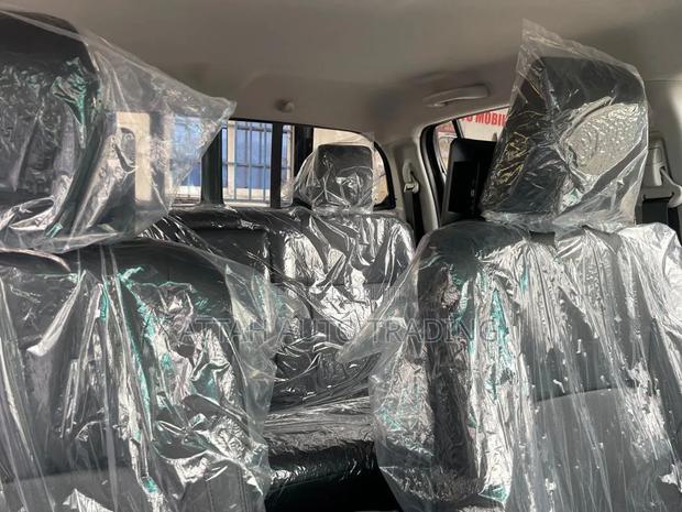 New Toyota Hilux 2025 Black