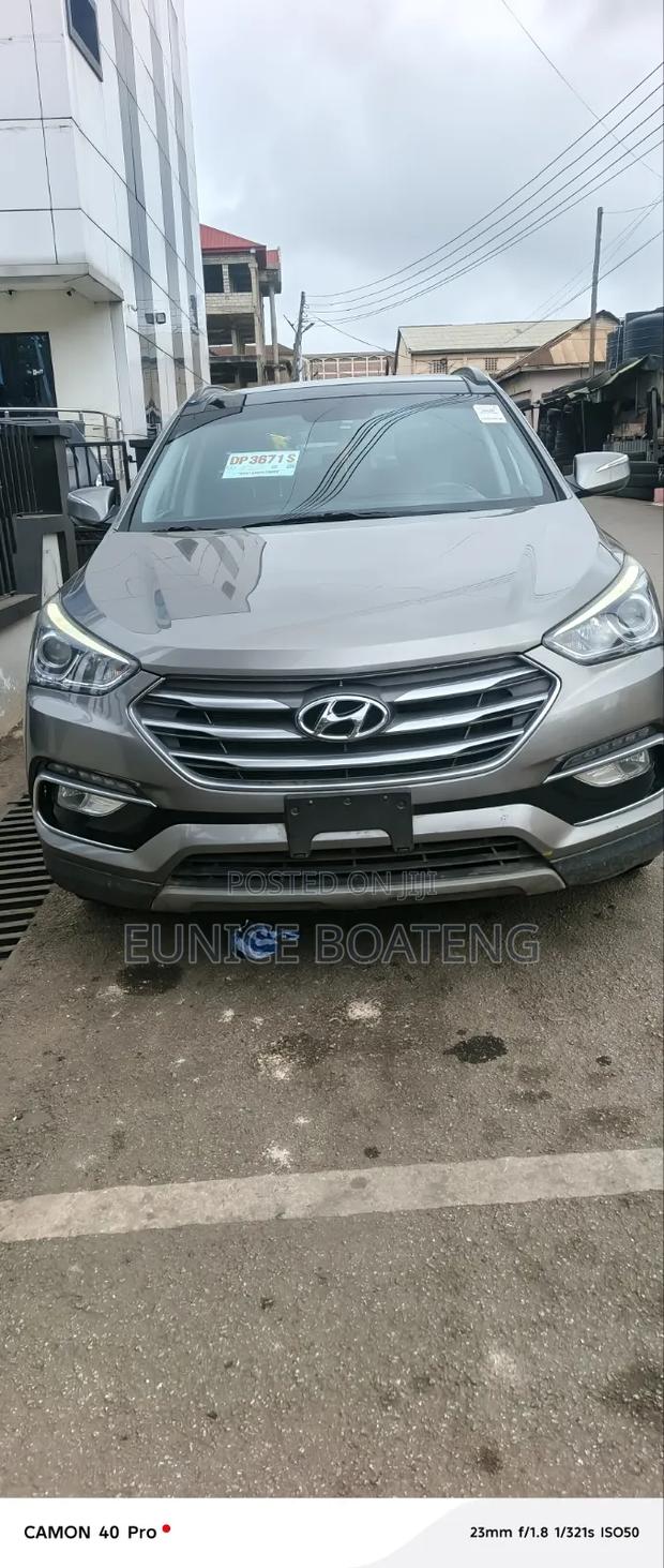 Hyundai Santa Fe 2018 Gray