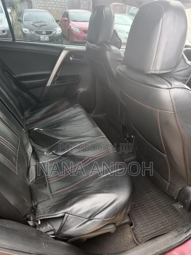 Toyota RAV4 Limited 4dr SUV (2.5L 4cyl 6A) 2018 Red