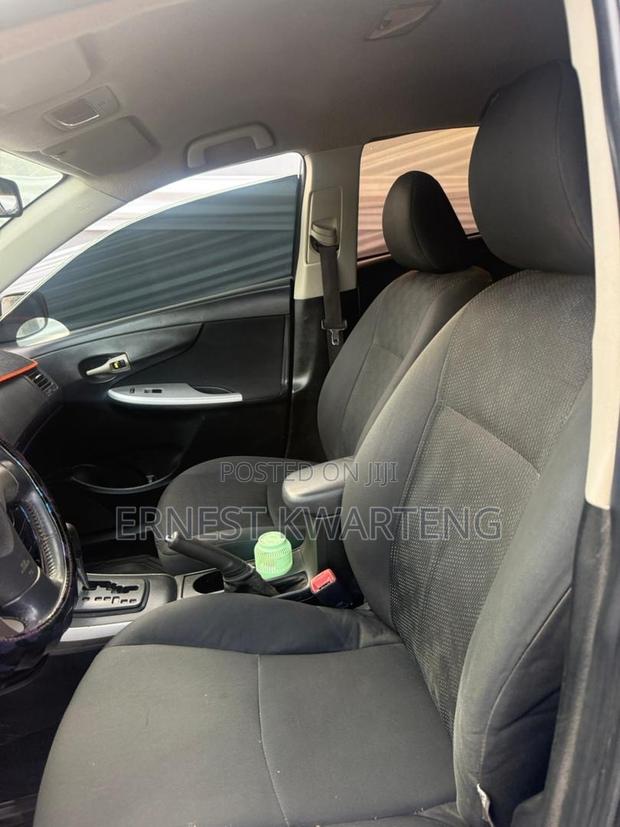 Toyota Corolla 2012 Black