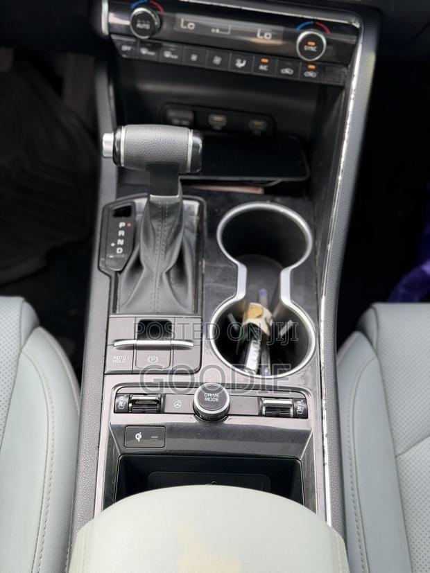 Kia K5 2.0 2021 Blue
