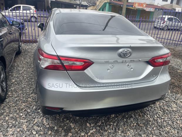 Toyota Corolla LE 2020 Silver