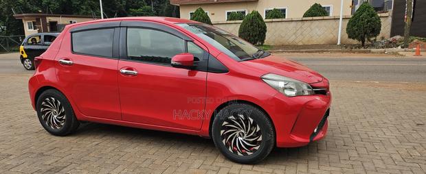 Toyota Vitz 1.5 FWD 5dr 2016 Red