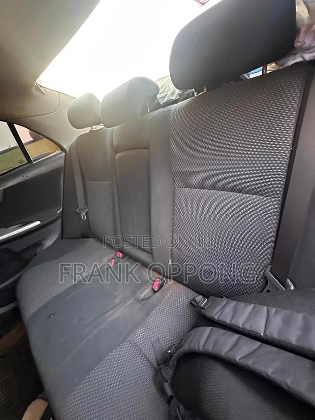 Toyota Corolla 2012 Gray