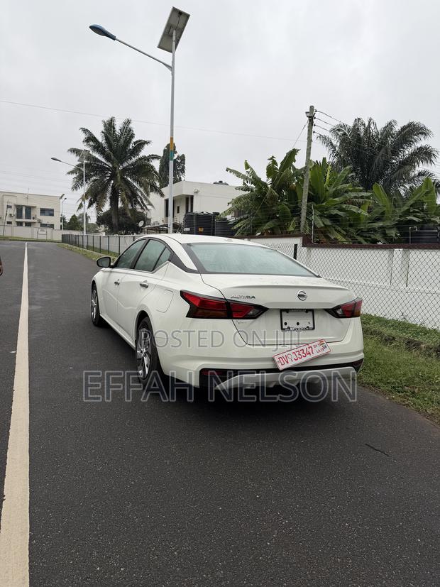 Nissan Altima 2.5 Platinum AWD 2020 White