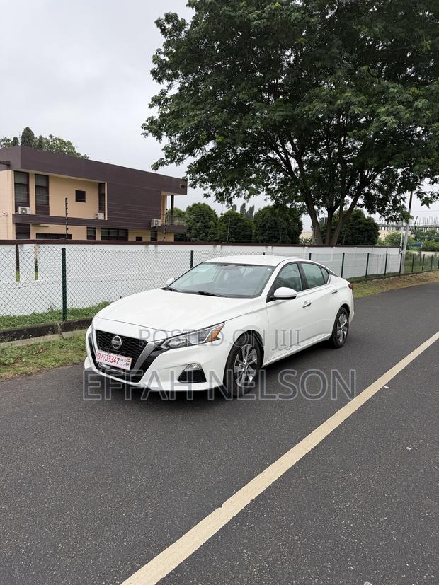Nissan Altima 2.5 Platinum AWD 2020 White