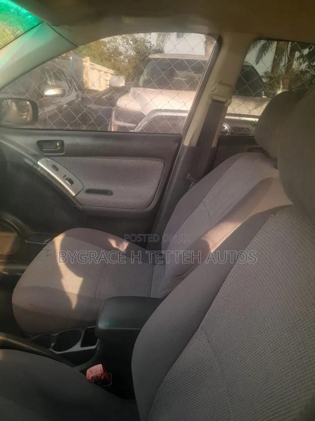 Pontiac Vibe 2008 White