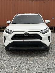 Toyota RAV4 XLE AWD 2023 White for sale