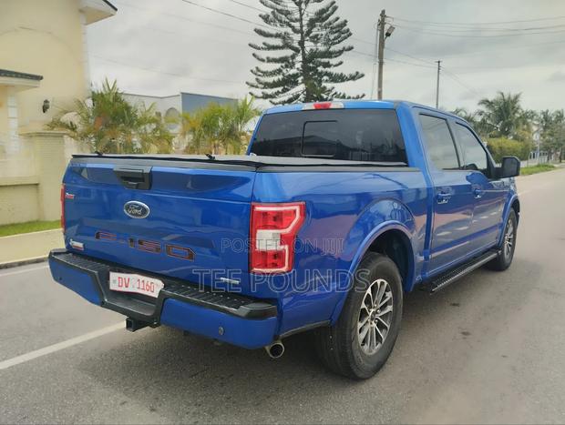 Ford F-150 2021 Blue