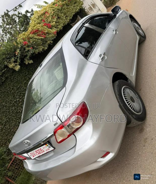 Toyota Corolla 2012 Silver