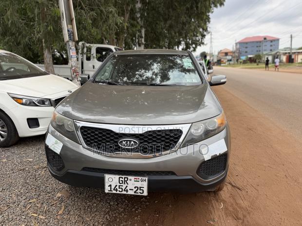 Kia Sorento 2013 Gray
