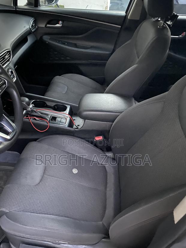 Hyundai Santa Fe 2019 Gold