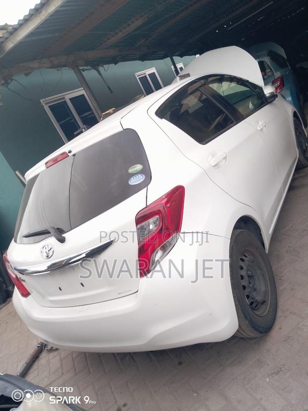 Toyota Vitz 2015 Blue