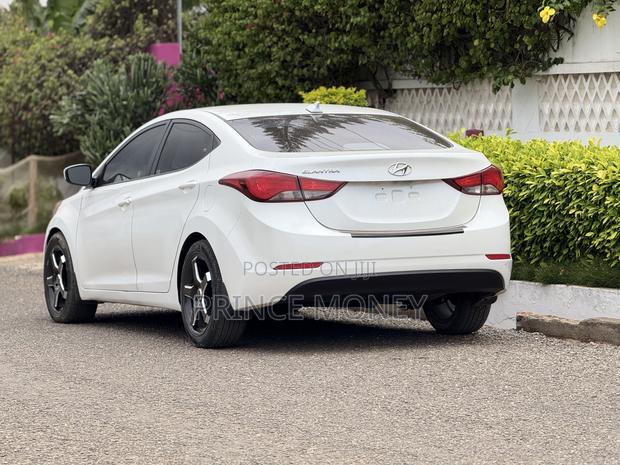 Hyundai Elantra 2015 White