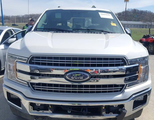 Ford F-150 Lariat 4x4 SuperCrew Cab Styleside 6.5 ft. box 157 in. WB